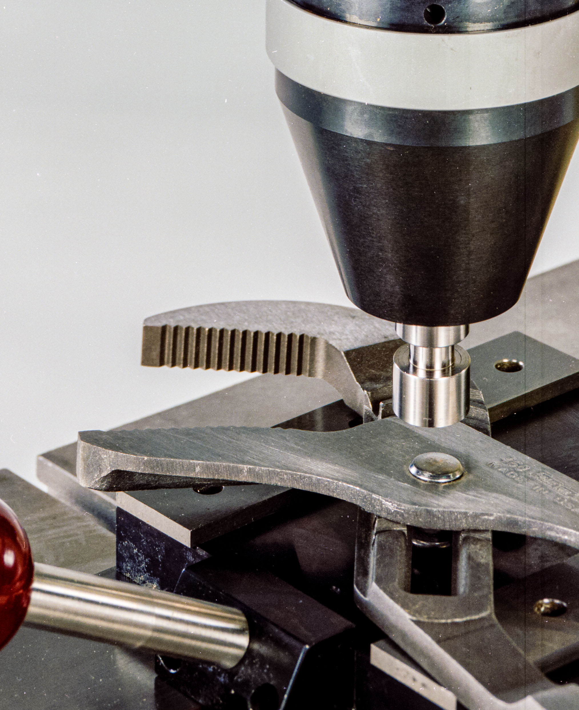 پرچ انواع قطعات مونتاژی